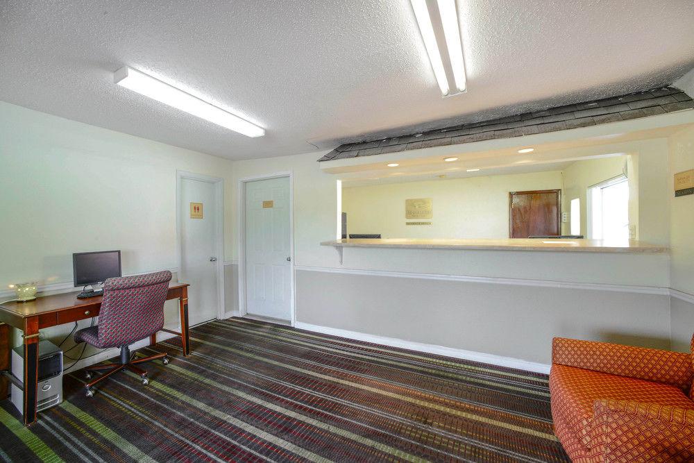 Econo Lodge Inn & Suites Carbondale Kültér fotó