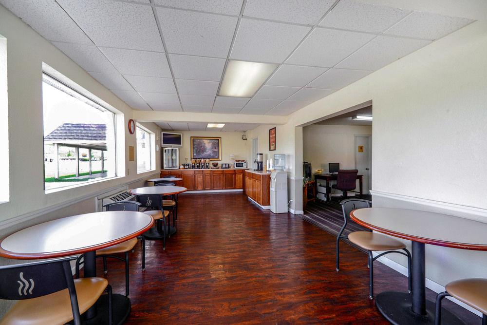 Econo Lodge Inn & Suites Carbondale Kültér fotó