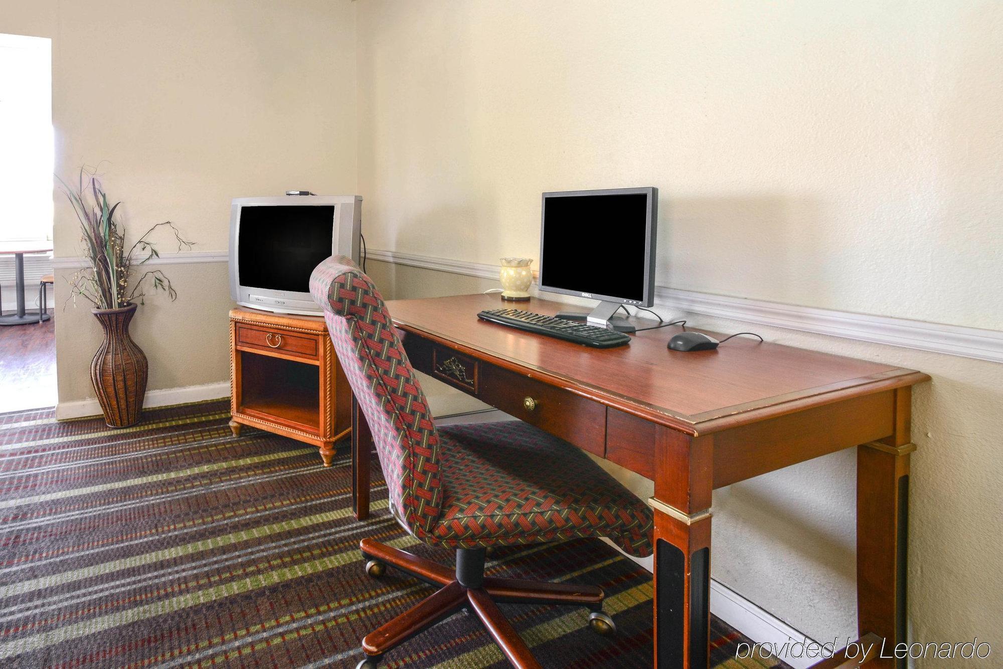 Econo Lodge Inn & Suites Carbondale Kültér fotó