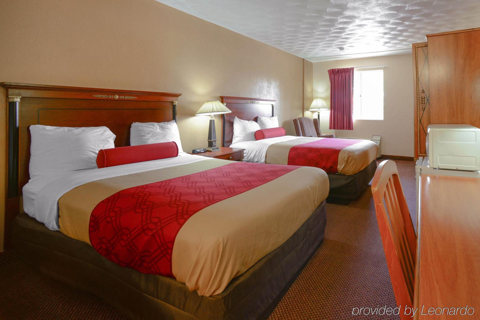 Econo Lodge Inn & Suites Carbondale Kültér fotó