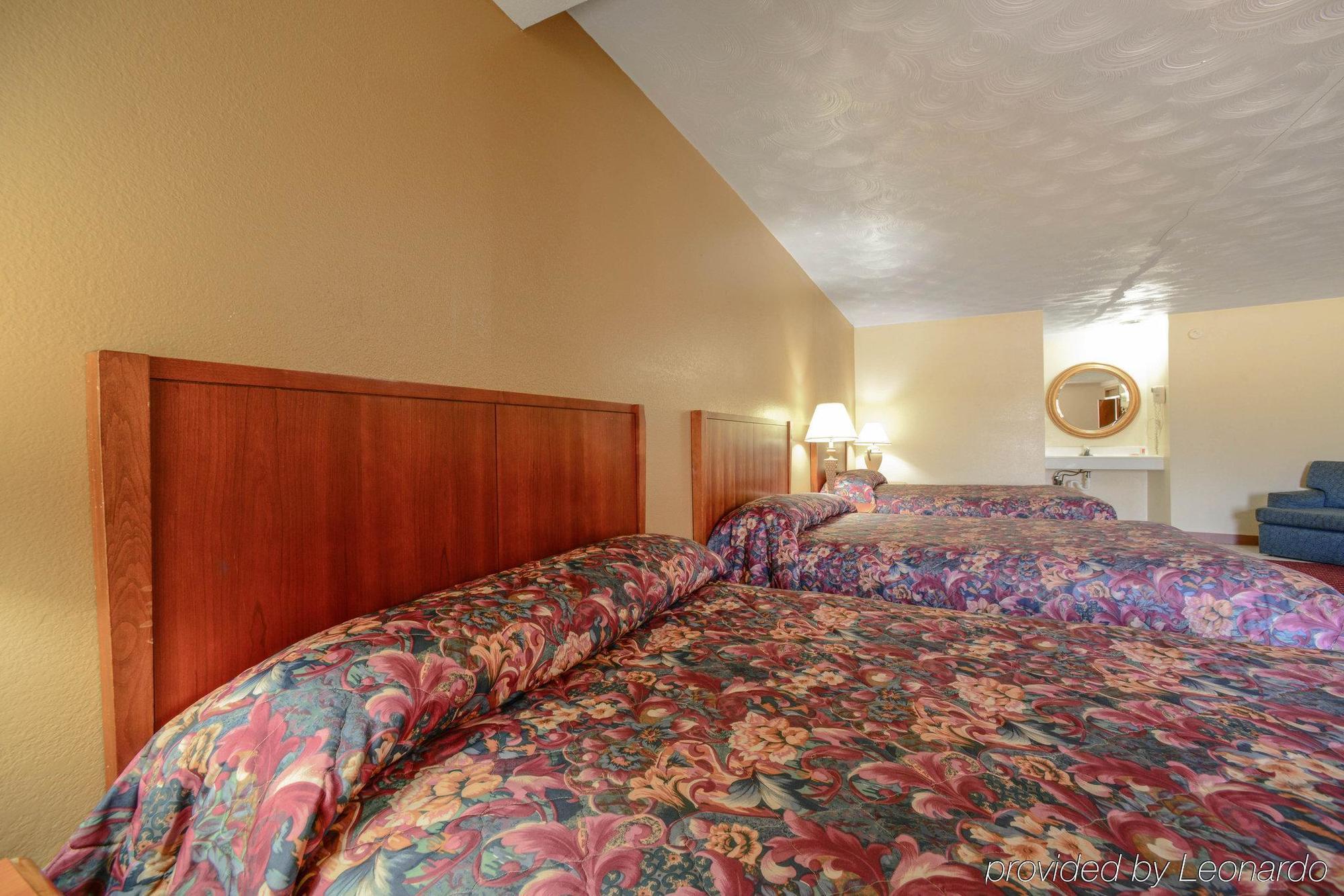 Econo Lodge Inn & Suites Carbondale Kültér fotó