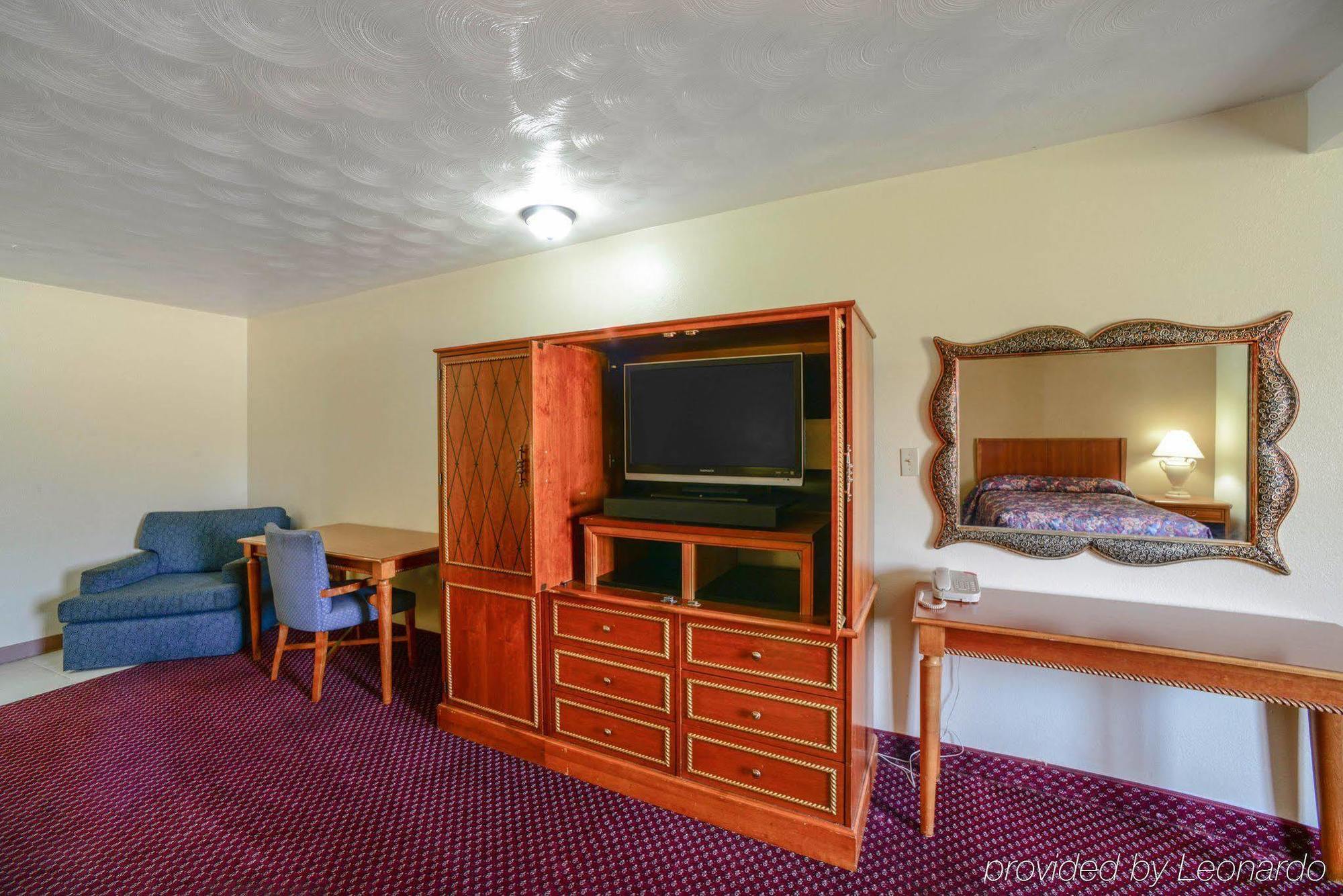 Econo Lodge Inn & Suites Carbondale Kültér fotó