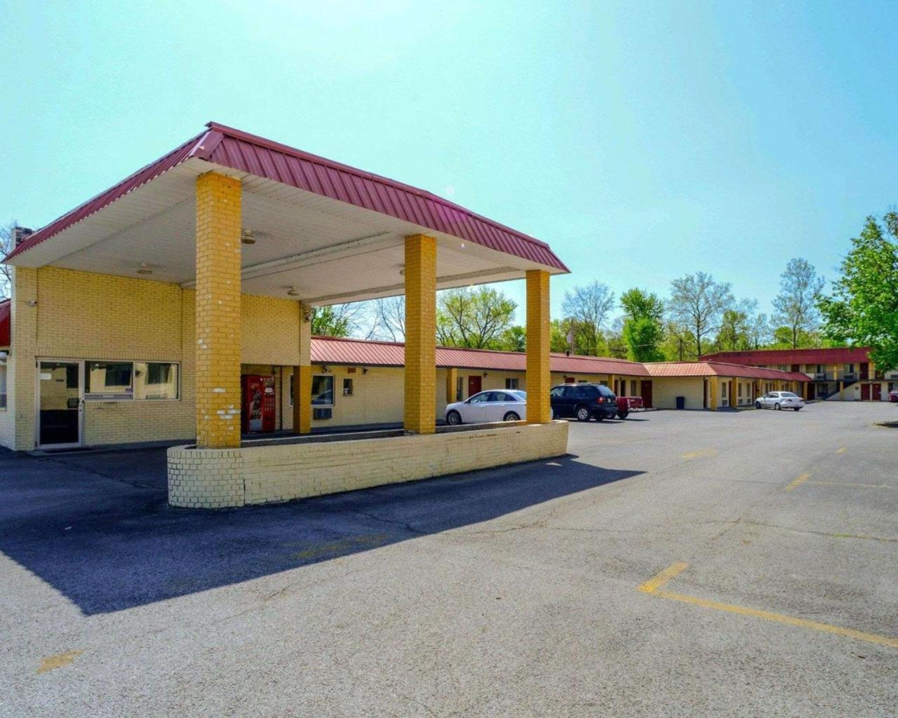 Econo Lodge Inn & Suites Carbondale Kültér fotó