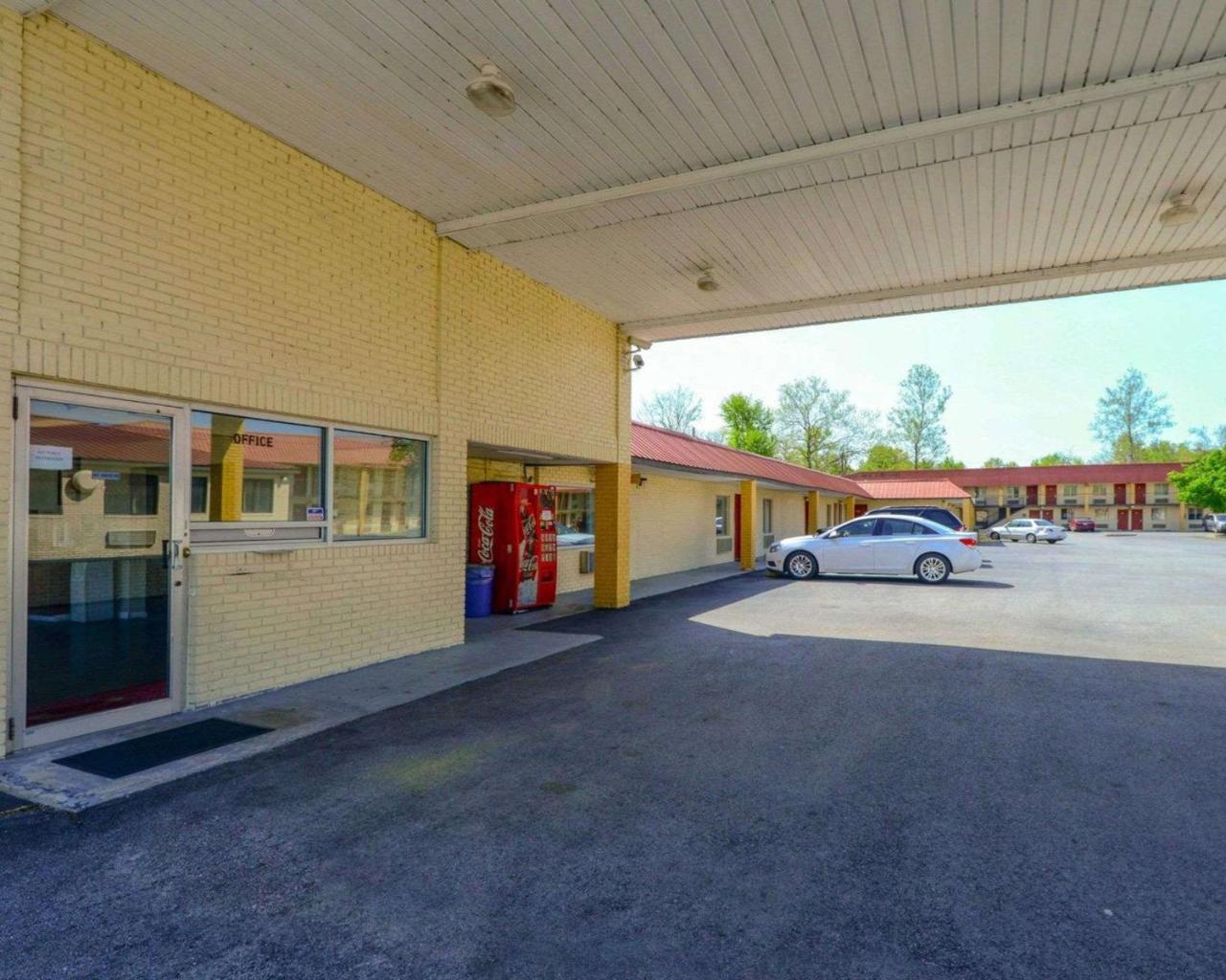 Econo Lodge Inn & Suites Carbondale Kültér fotó