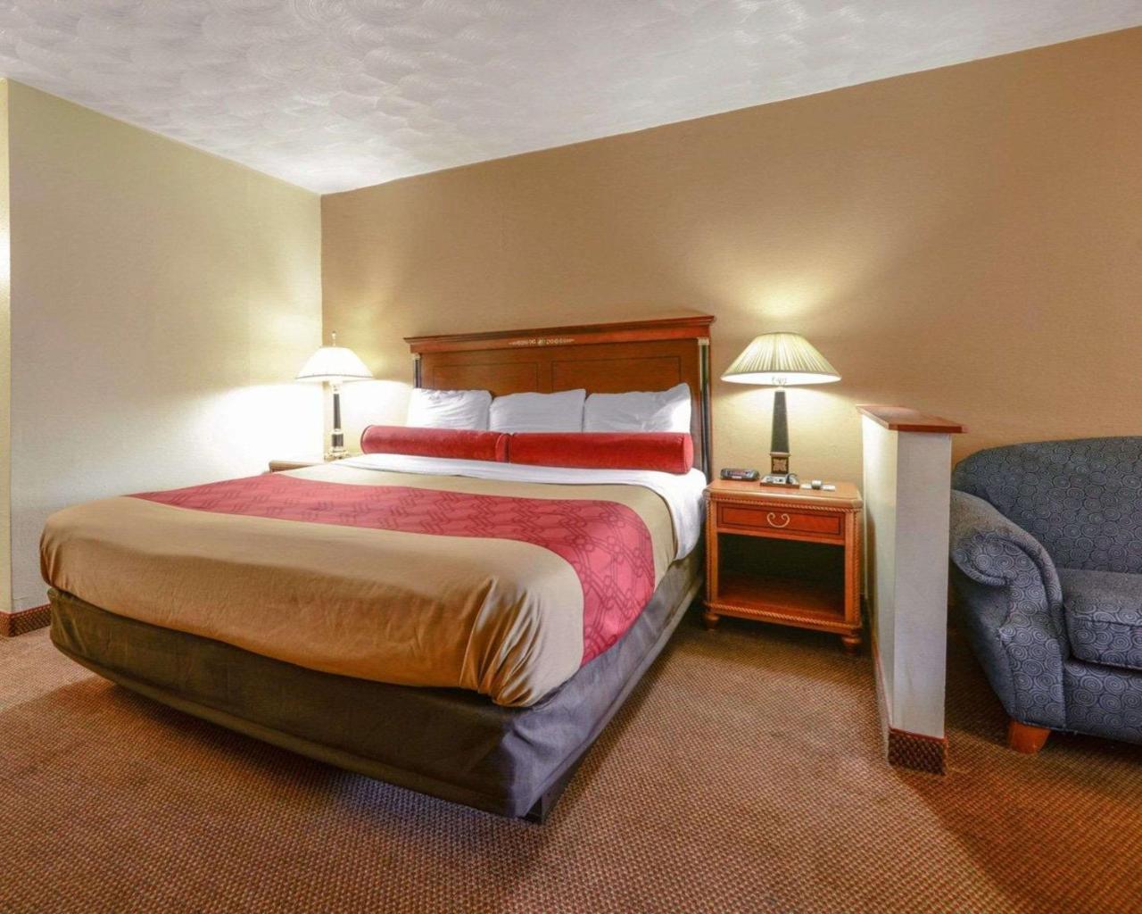 Econo Lodge Inn & Suites Carbondale Kültér fotó