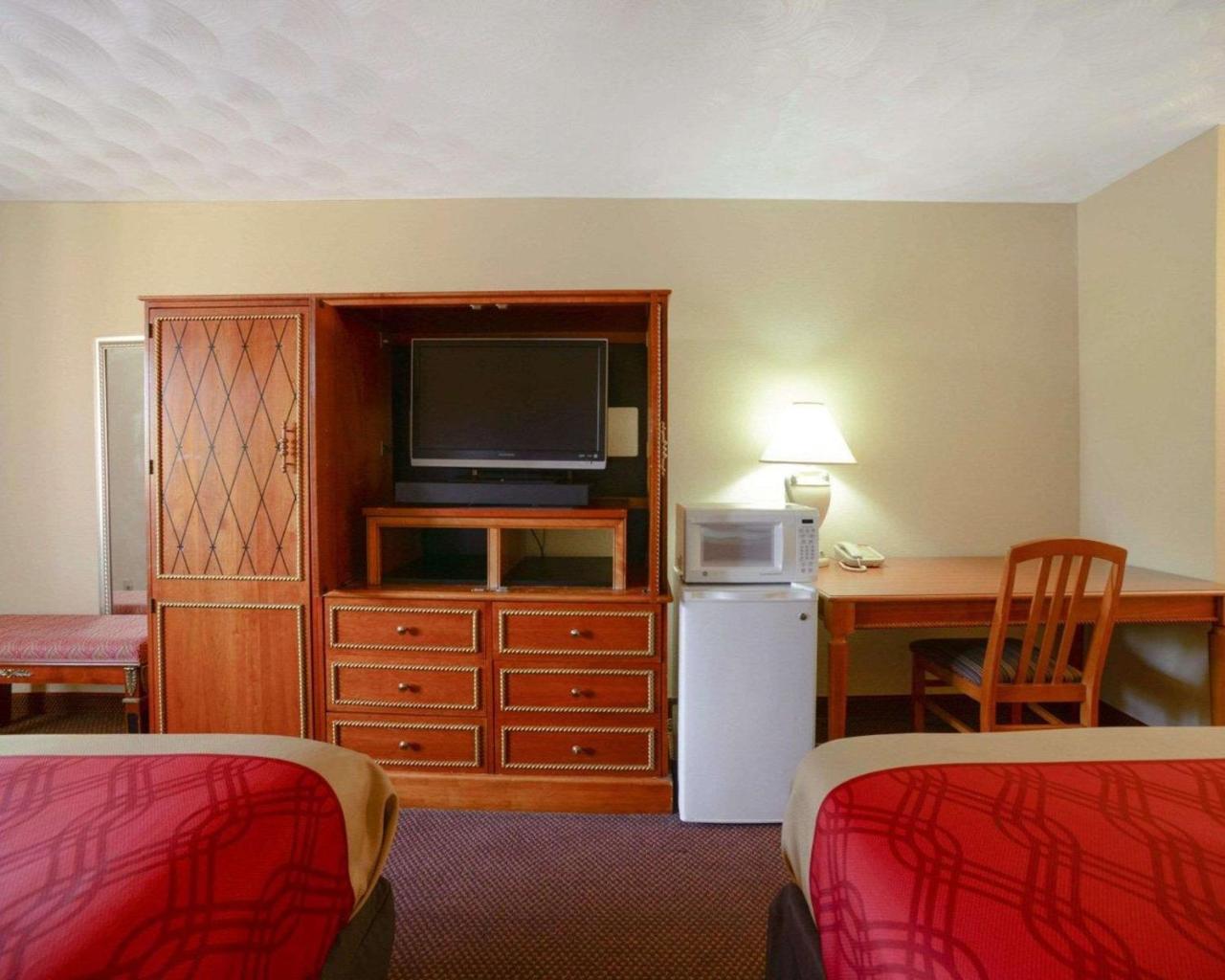 Econo Lodge Inn & Suites Carbondale Kültér fotó